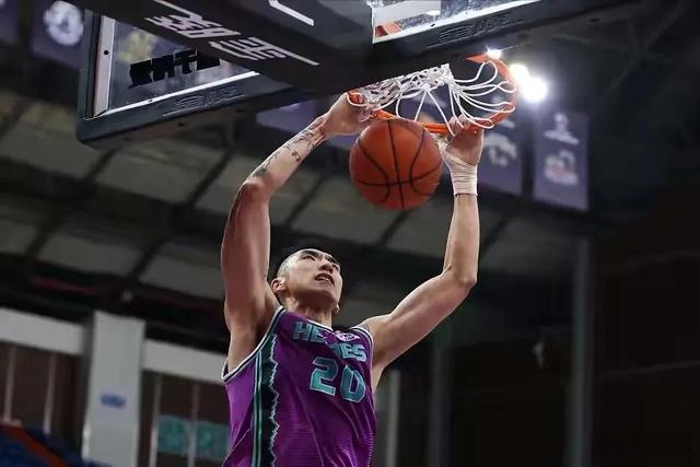 关于今夜广州队备战法甲，迎来里程碑细节曝光，球迷炸锅，训练强度明显提升的信息爱游戏