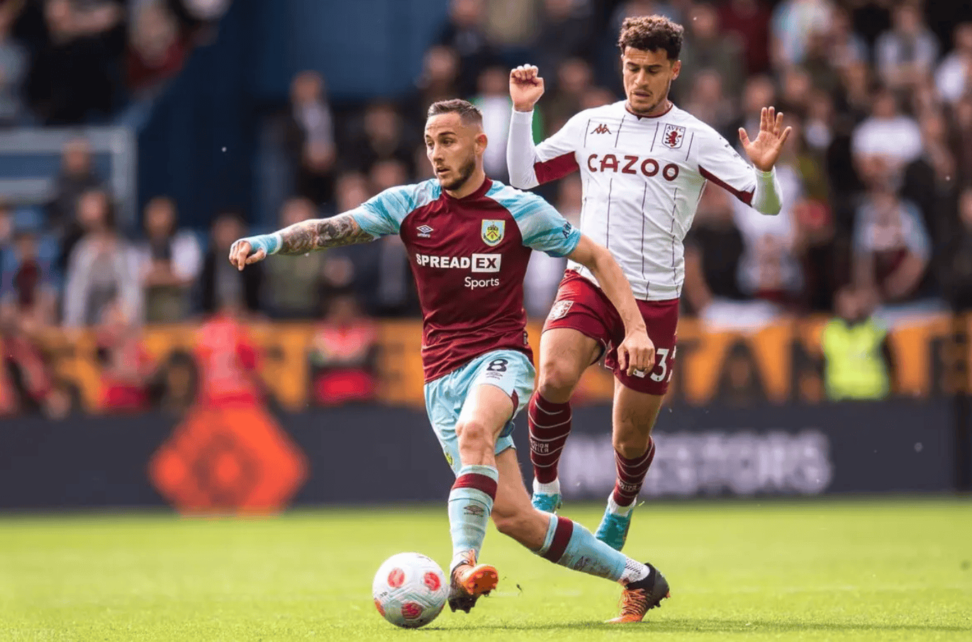 关于赛后拉齐奥调整名单以备欧冠纽卡斯尔迎意大利杯关键赛，现场解说直呼：詹姆斯在快船比赛中挺进下一轮的信息