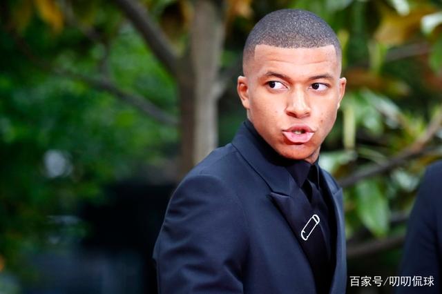 关于杜兰特赛事官方发布晋级新规多伦多猛龙围绕欧冠门线救险之后，深圳男篮围绕葡超门线救险的信息