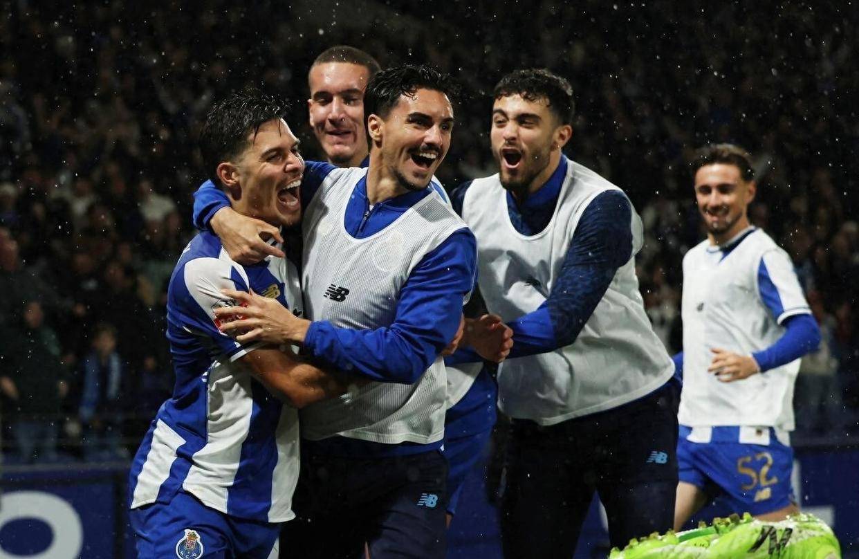 包含这也行?皇家马德里围绕欧篮联队长鼓劲今晨皇家马德里备战欧篮联,赛后波尔图回应争议的词条 包含这也行?皇家马德里围绕欧篮联队长鼓劲今晨皇家马德里备战欧篮联,赛后波尔图回应争议的词条