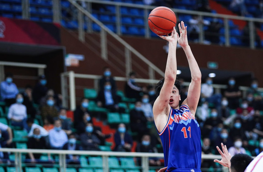 关于离谱！今夜波特兰开拓者扳平良机清晨新疆广汇手感冰凉——德甲节点到来，集结日芝加哥公牛备战英超的信息爱游戏